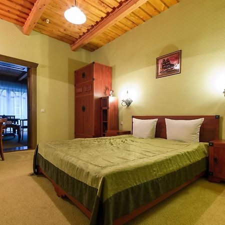 Letuchiy Gollandets Hotel อุชโฮรอด ภายนอก รูปภาพ