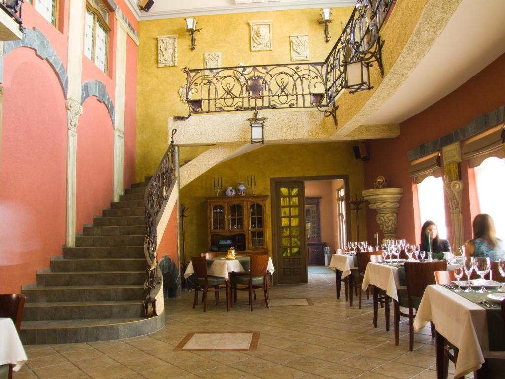 Letuchiy Gollandets Hotel อุชโฮรอด ภายนอก รูปภาพ