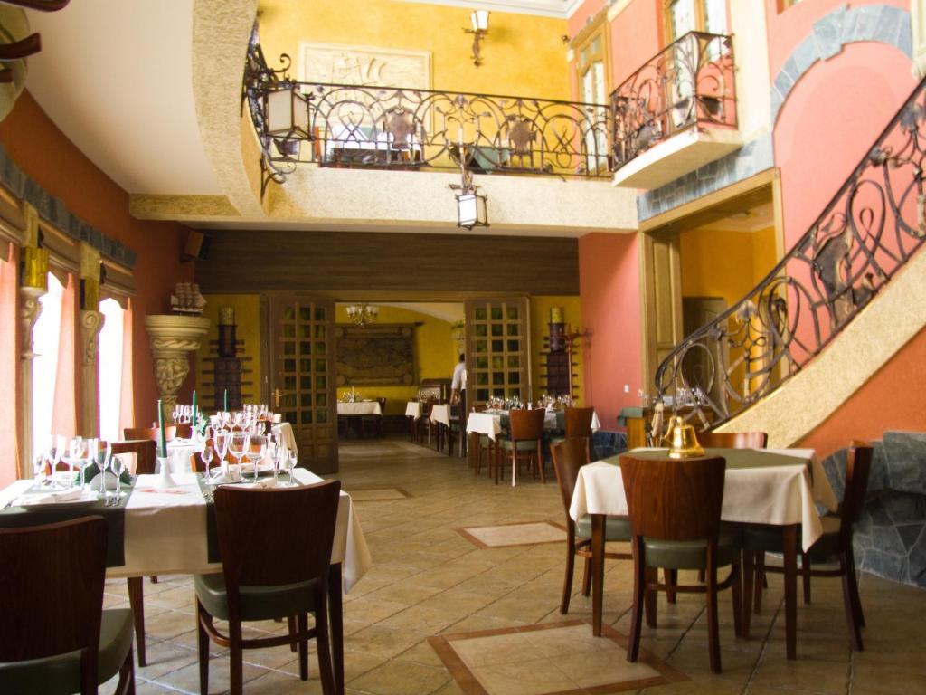 Letuchiy Gollandets Hotel อุชโฮรอด ภายนอก รูปภาพ