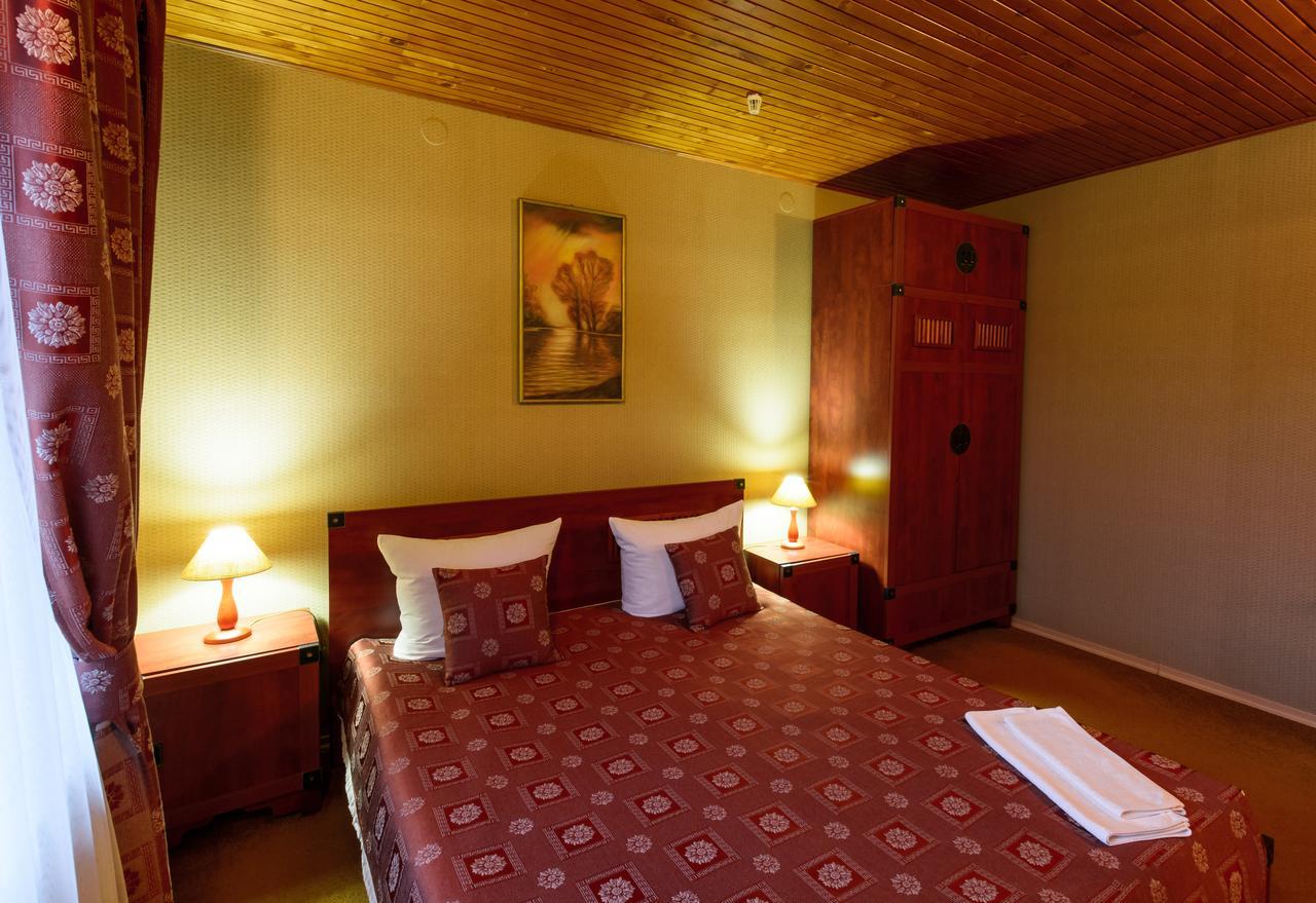 Letuchiy Gollandets Hotel อุชโฮรอด ภายนอก รูปภาพ