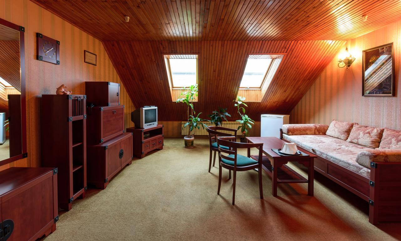 Letuchiy Gollandets Hotel อุชโฮรอด ภายนอก รูปภาพ
